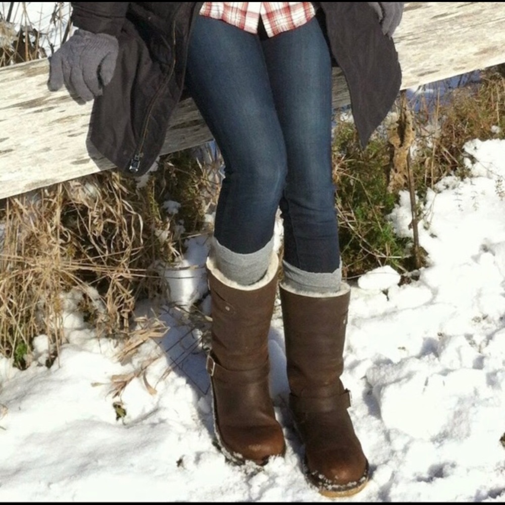 UGG Sutter boots
